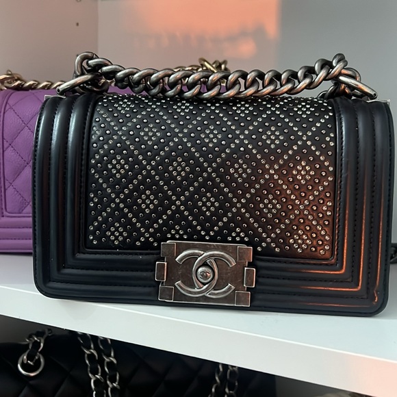 💎Chanel Small Diamond Studded Boy Bag💎❤️ - Picture 1 of 5